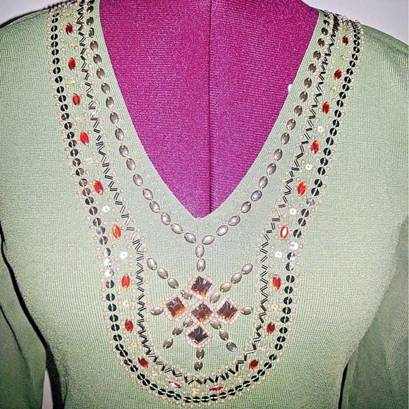 Sara & Lily Womens Top Size Small Green Long Sleeve V Neck Embellished - Picture 5 of 11